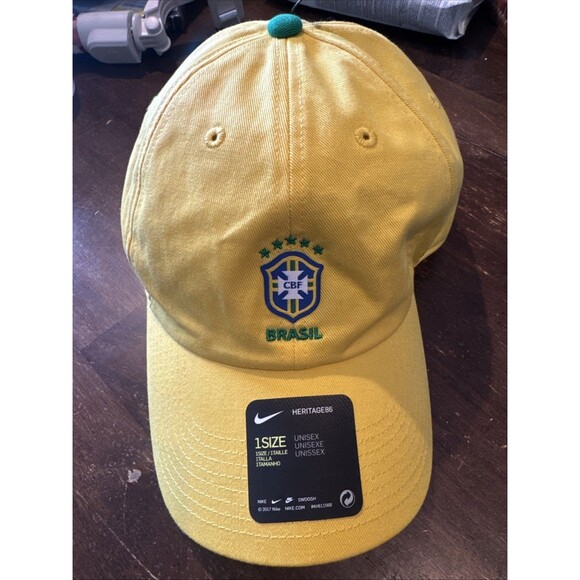 New 2017 CBF Brazil Nike Hat Cap Strapback Yellow Adjustable Soccer - Picture 1 of 4